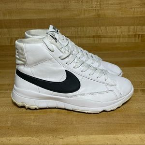 Nike Woman’s Blazer Golf Shoes Spikeless Cleats 818730-100 Size 7.